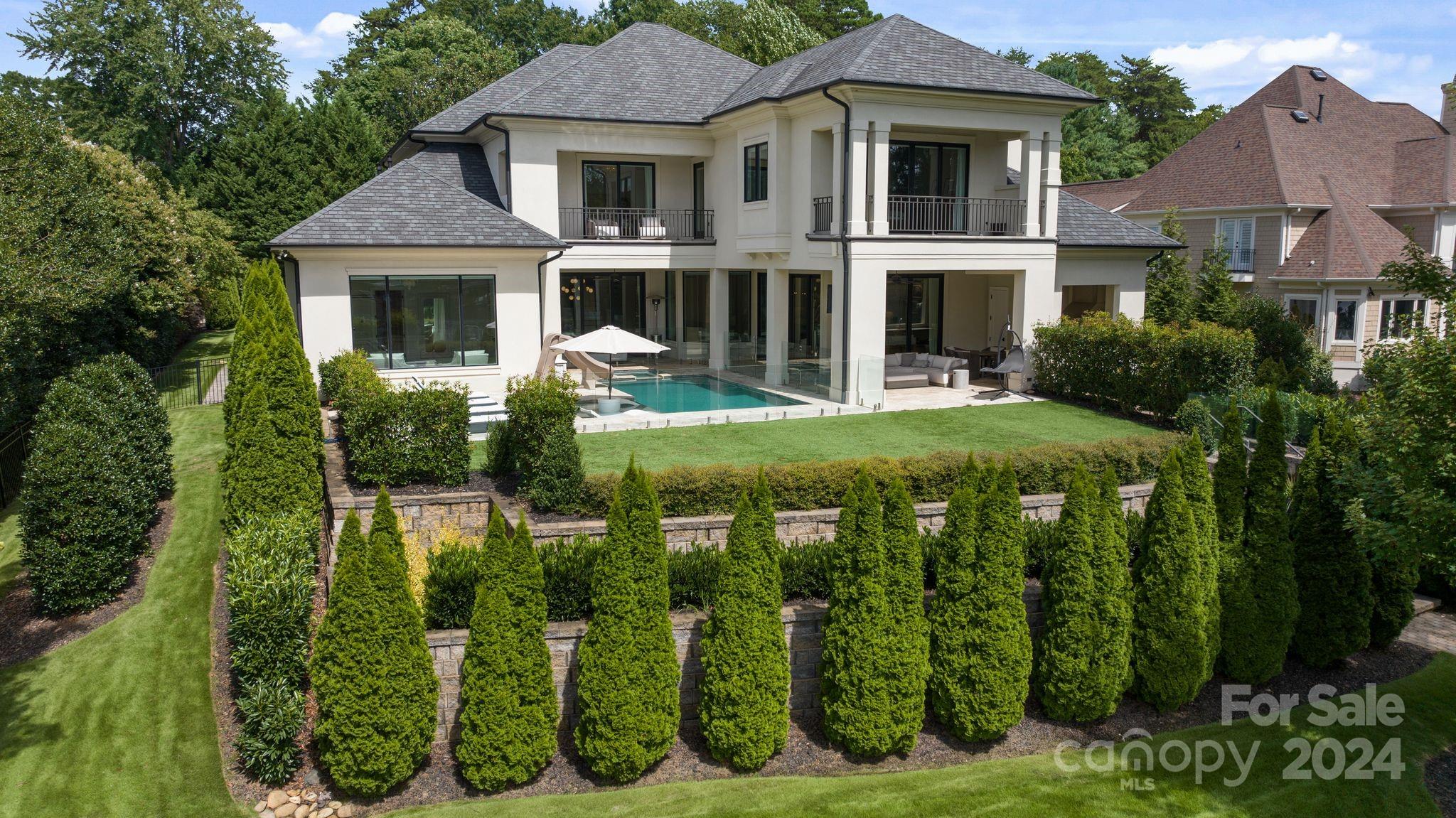 The Peninsula - Residential