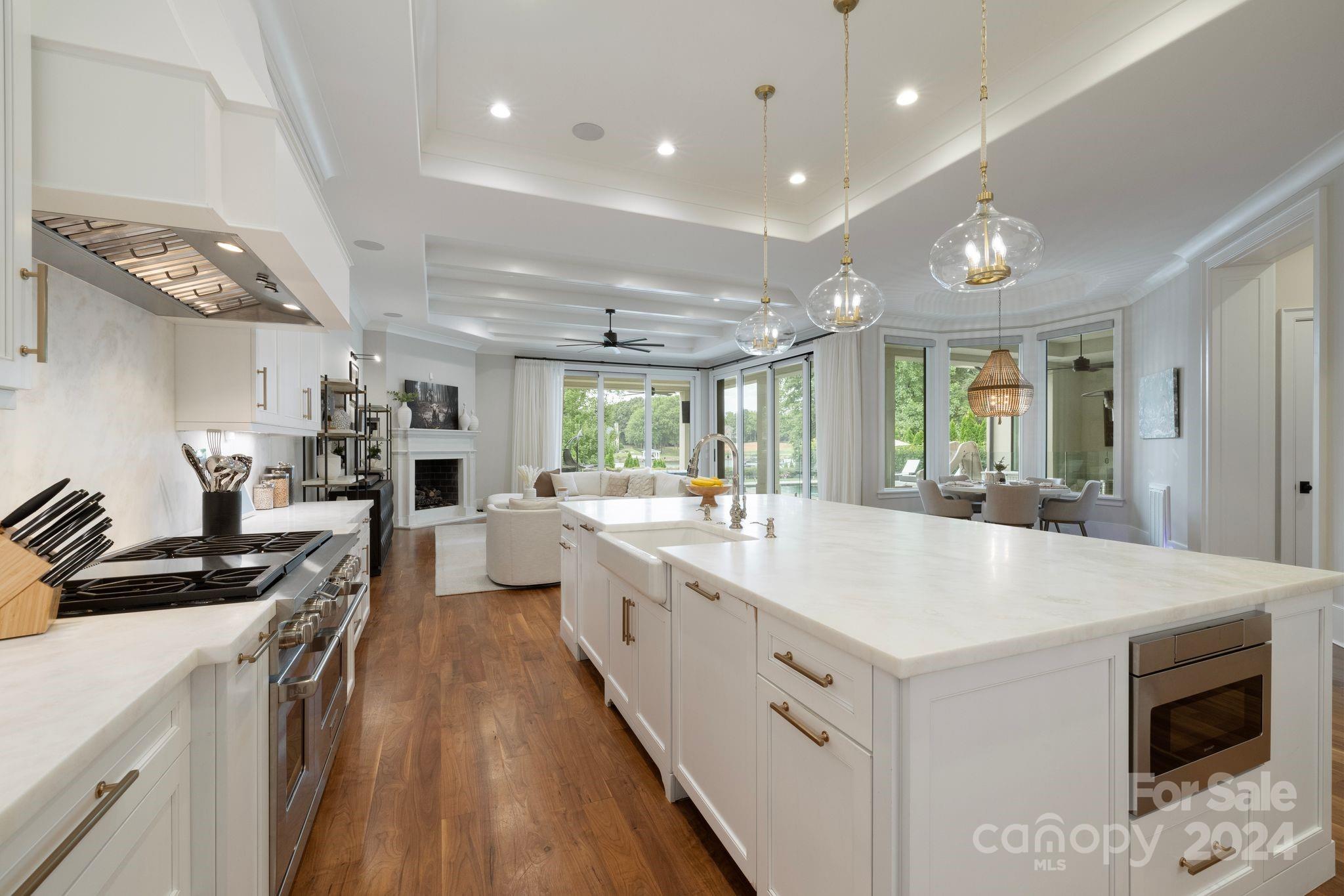 The Peninsula - Residential