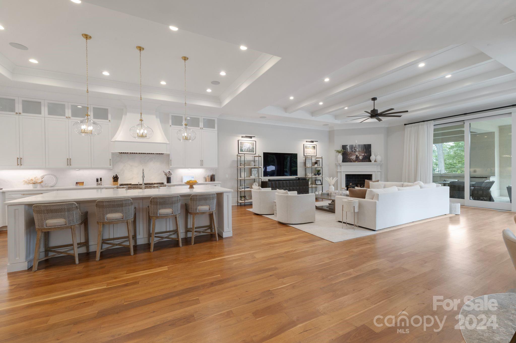 The Peninsula - Residential