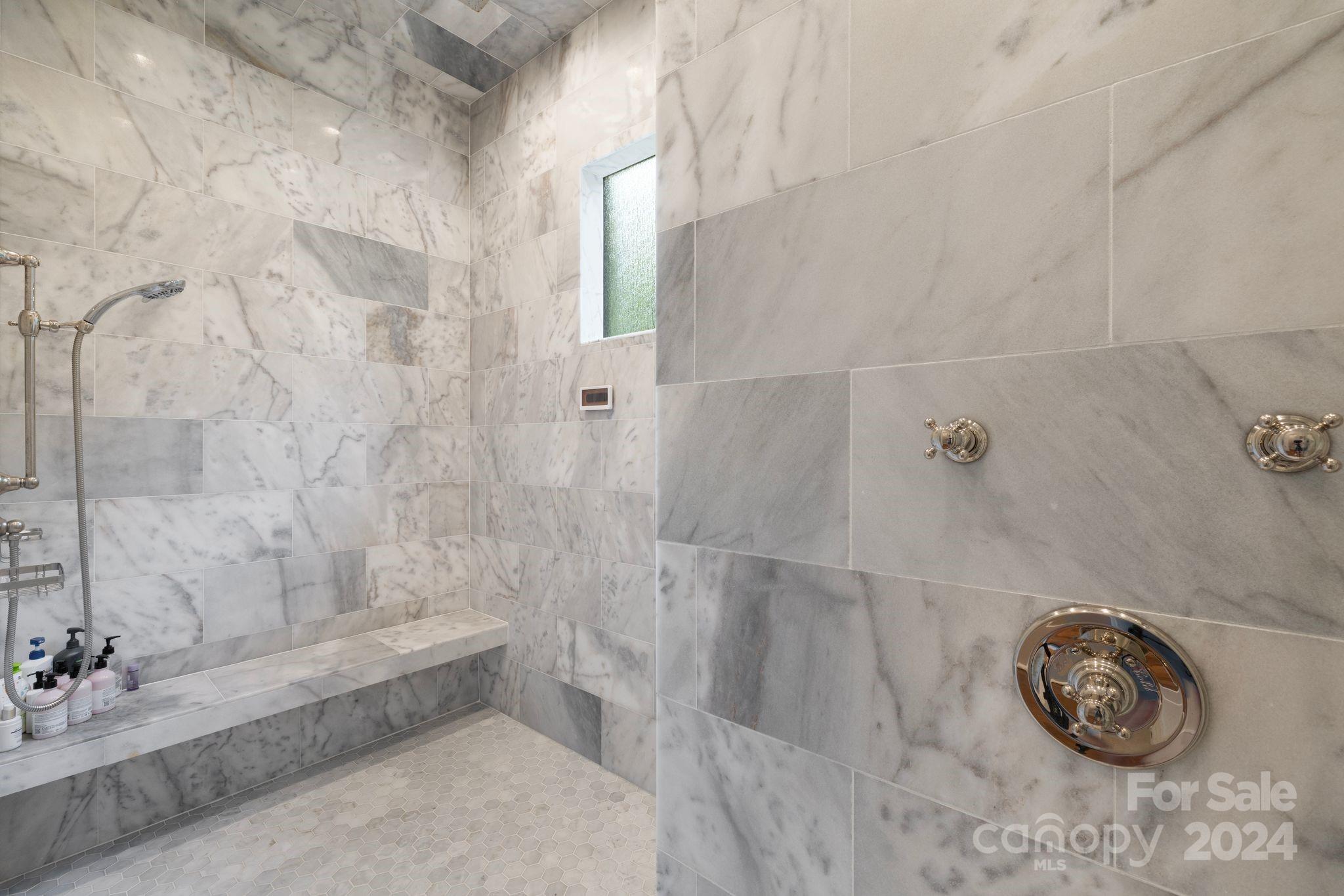 The Peninsula - Residential