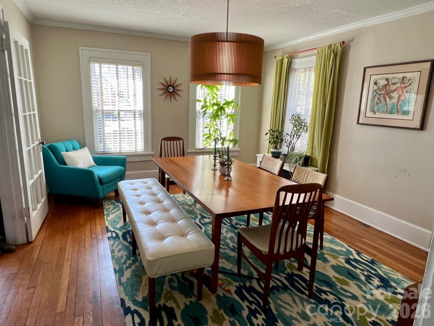 8 Colonial Place