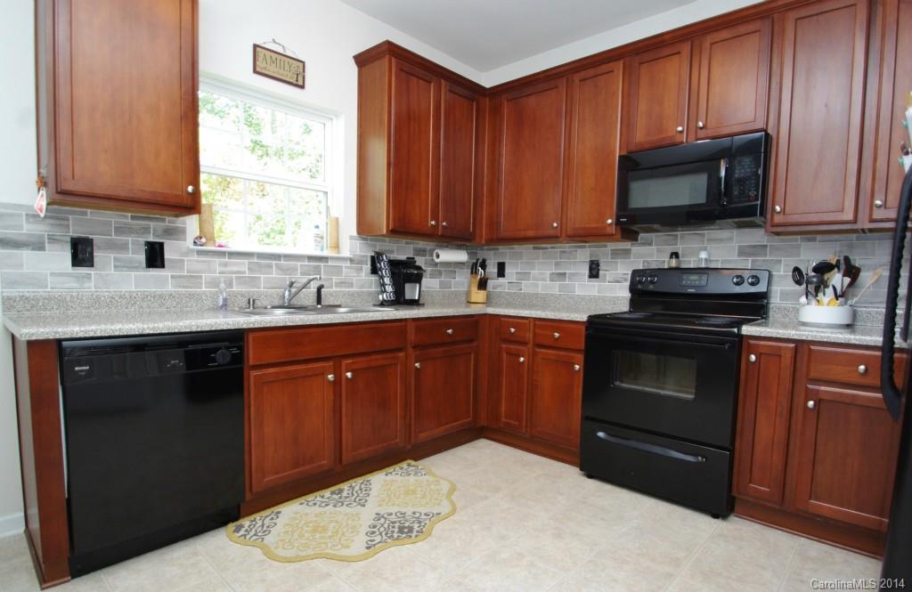 Sandy Pointe - Residential