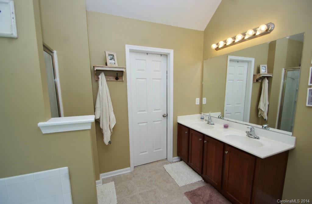 Sandy Pointe - Residential