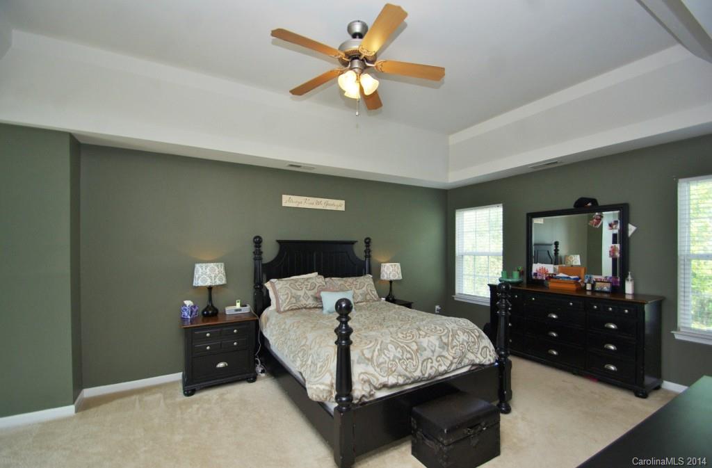 Sandy Pointe - Residential