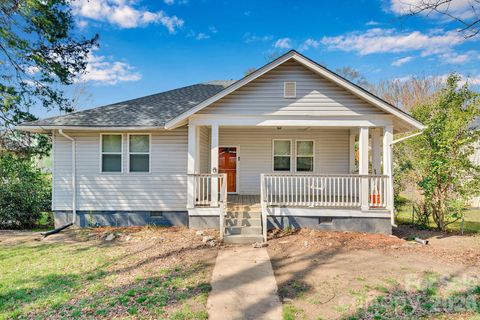 Photo of 309 S Highland Street, Gastonia, NC 28052 (MLS # 4354790)