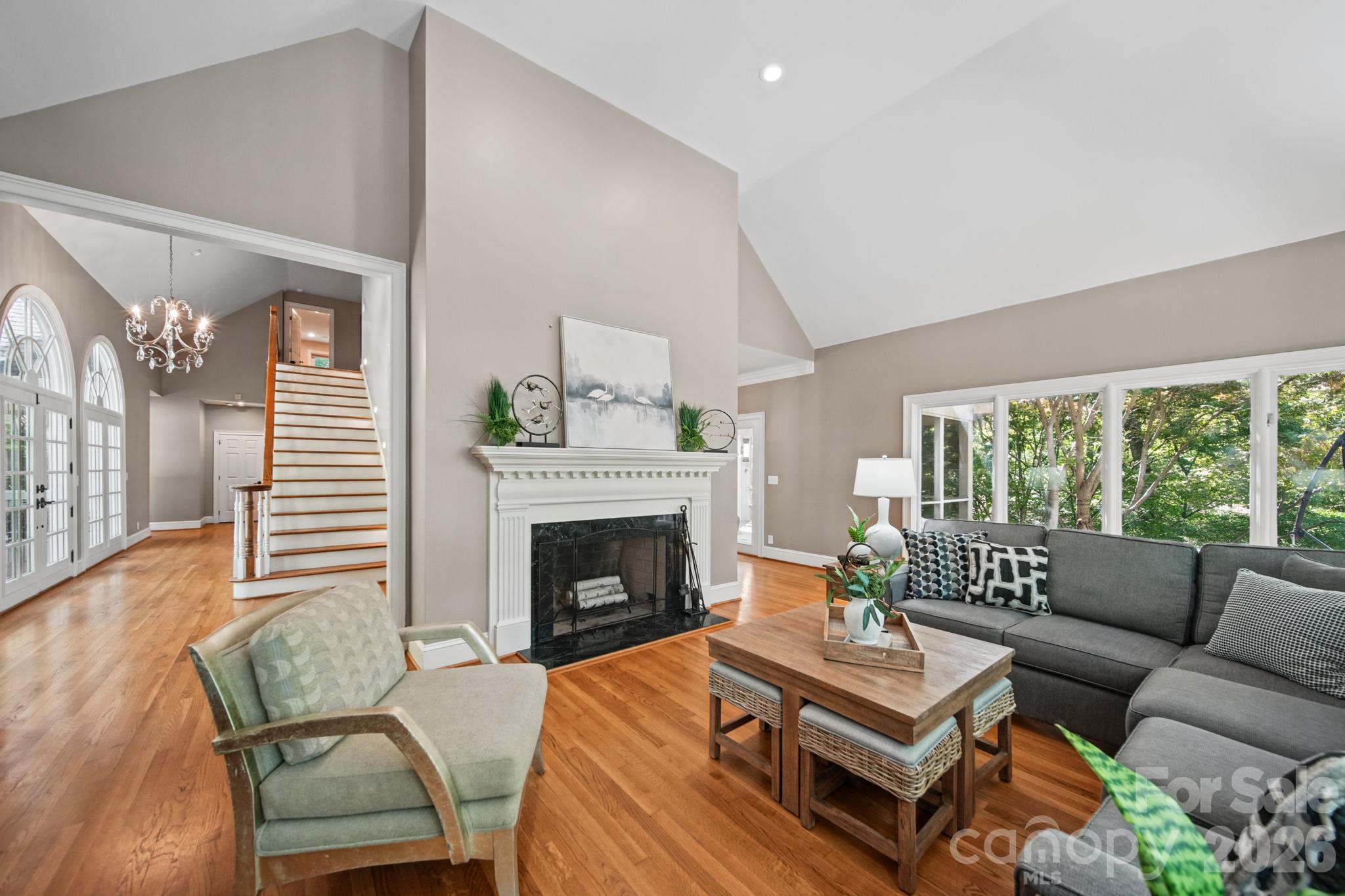6 Thornwood Court