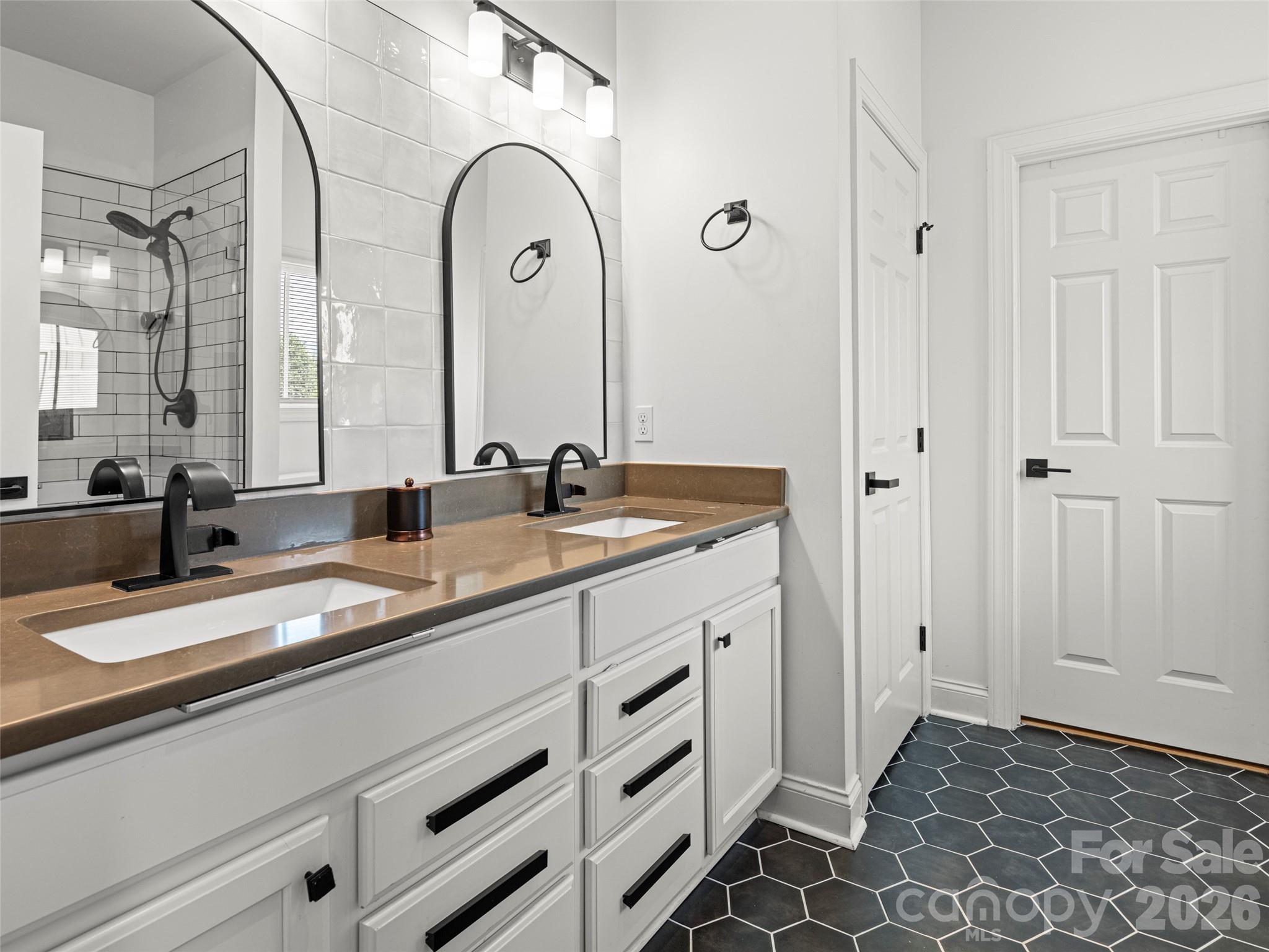 Hollabrook Farm - Residential