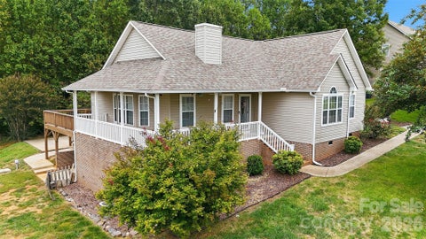 Photo of 217 Sundance Circle, Statesville, NC 28625 (MLS # 4431690)