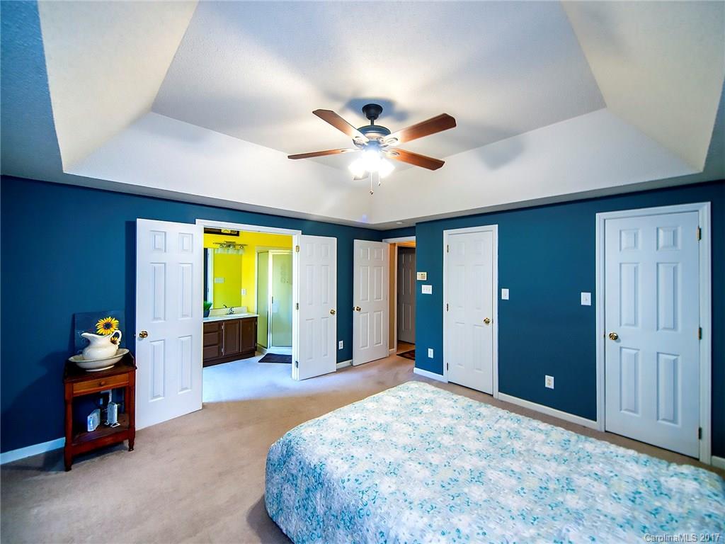 Wiltshire Manor - Residential