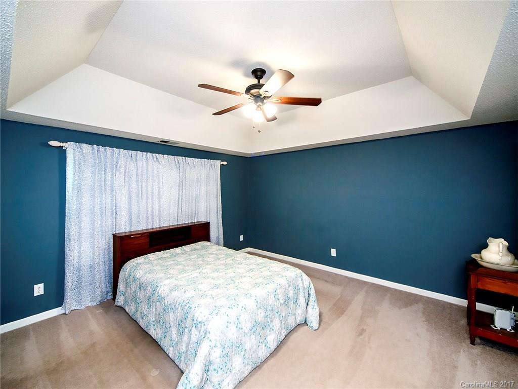 Wiltshire Manor - Residential