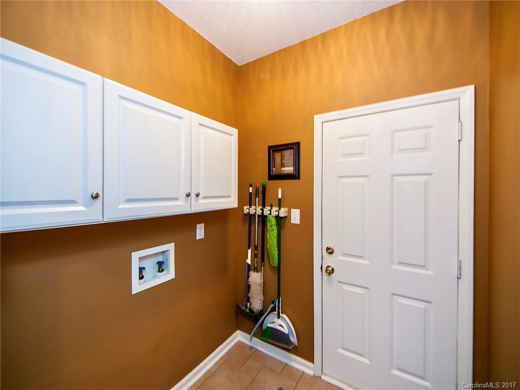 Wiltshire Manor - Residential