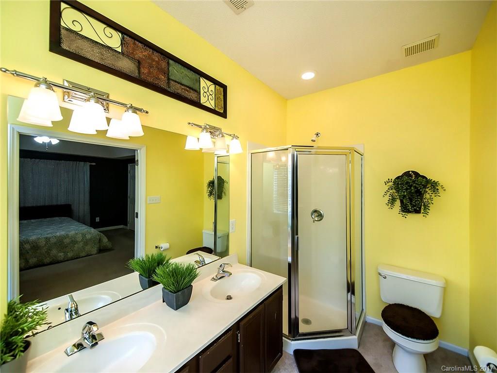 Wiltshire Manor - Residential