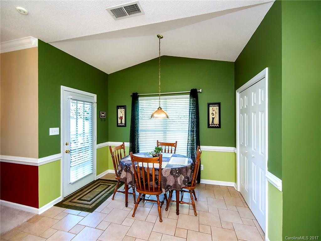 Wiltshire Manor - Residential