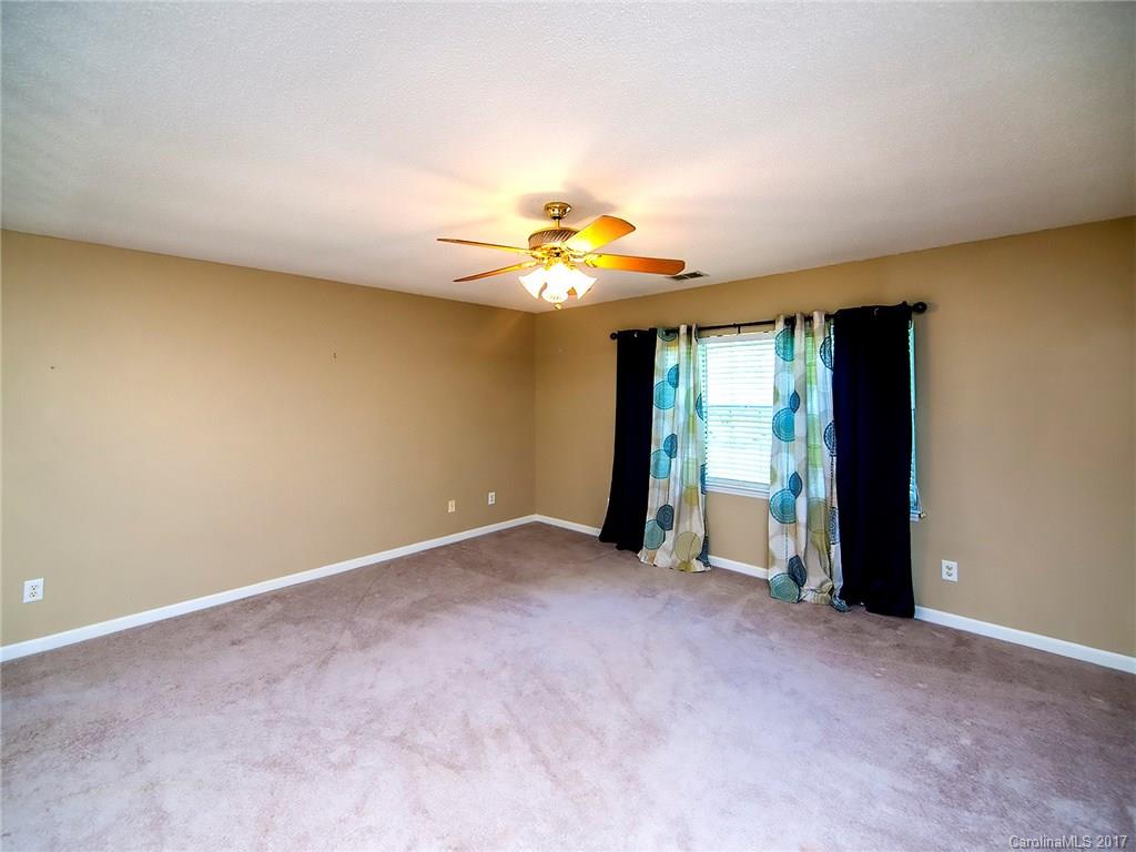 Wiltshire Manor - Residential