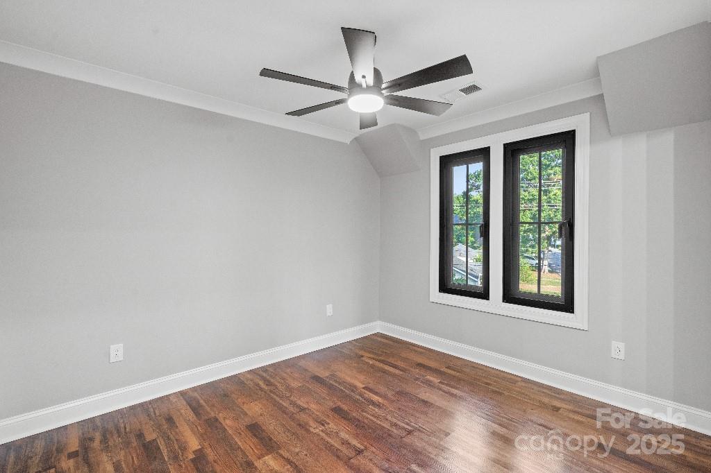 Dixie Manor - Residential