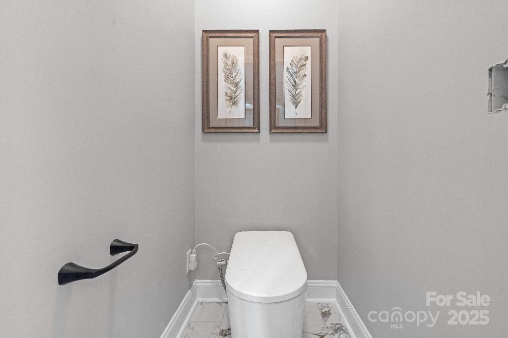 Dixie Manor - Residential