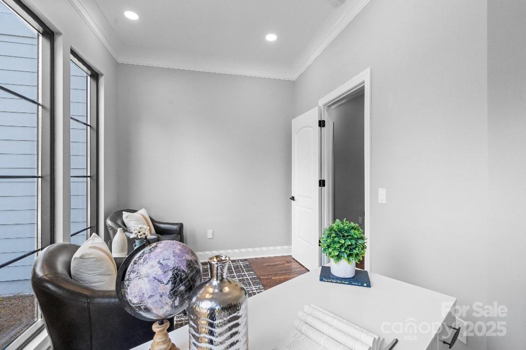 Dixie Manor - Residential