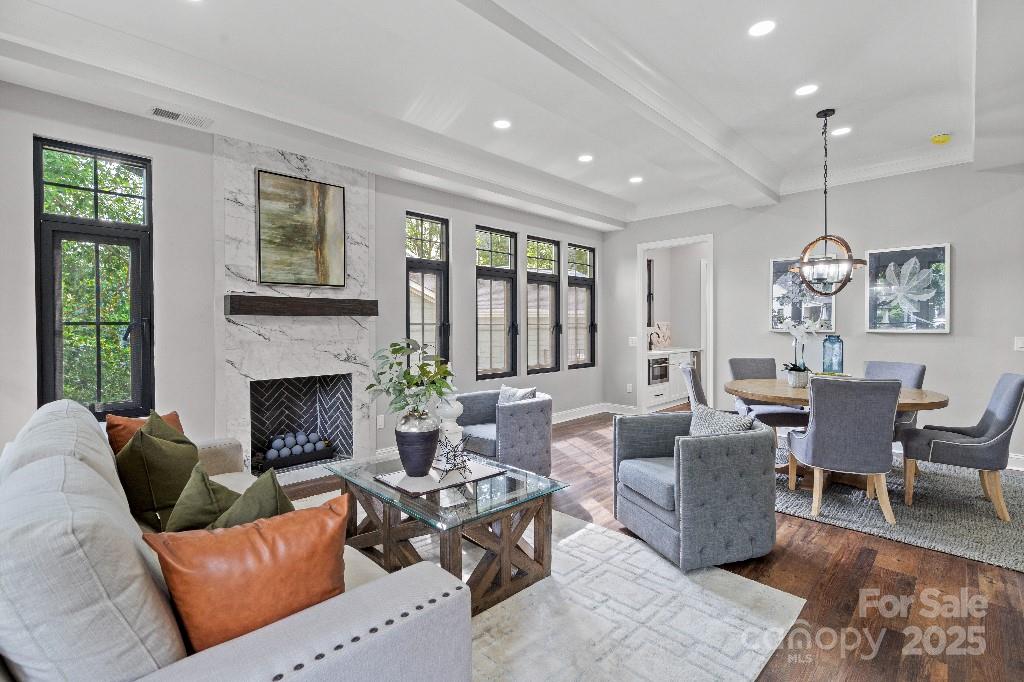 Dixie Manor - Residential