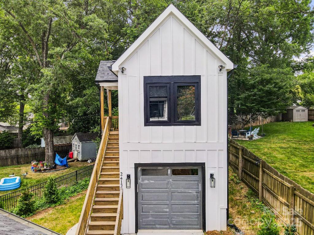 Dixie Manor - Residential