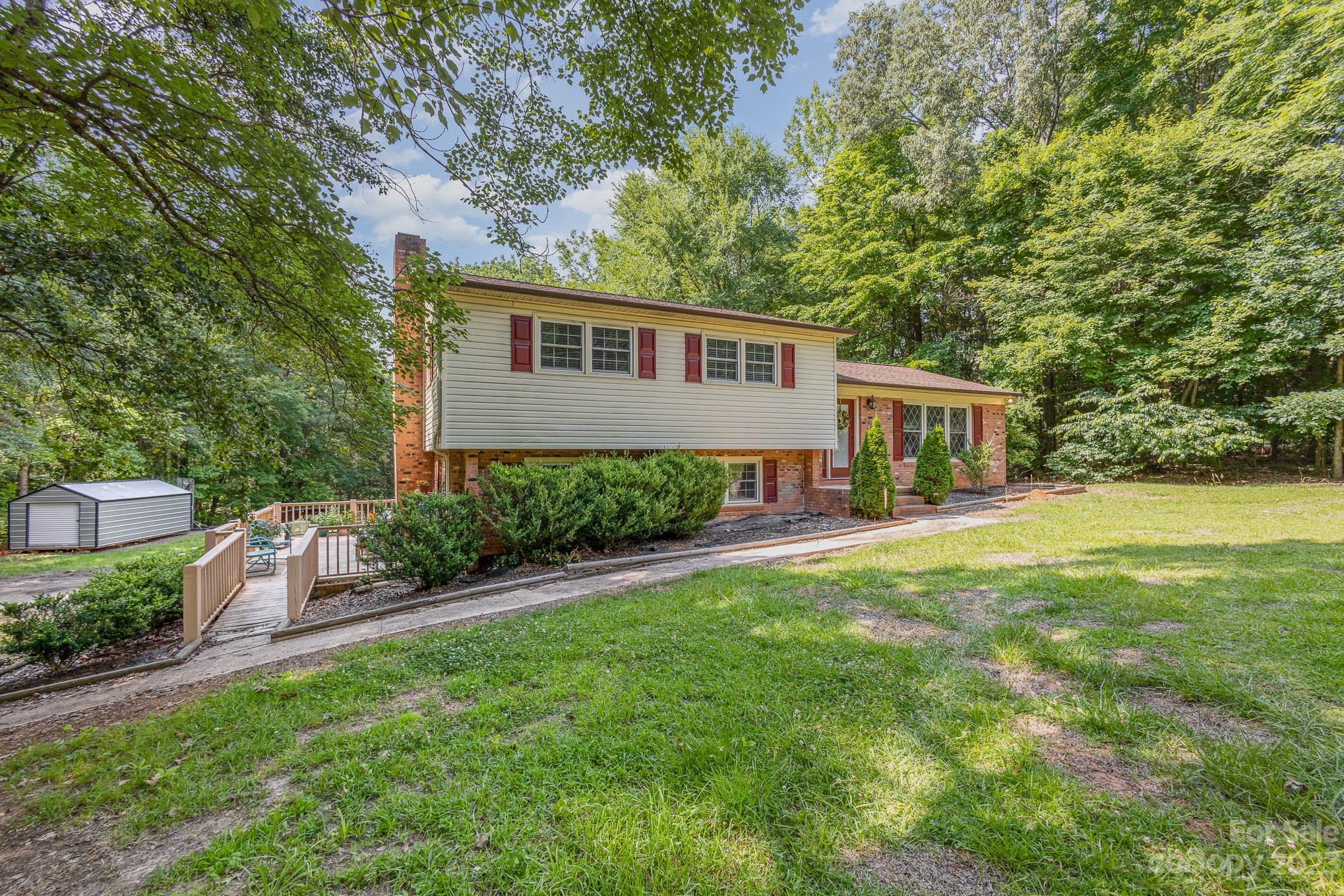 Forest Hills - Residential