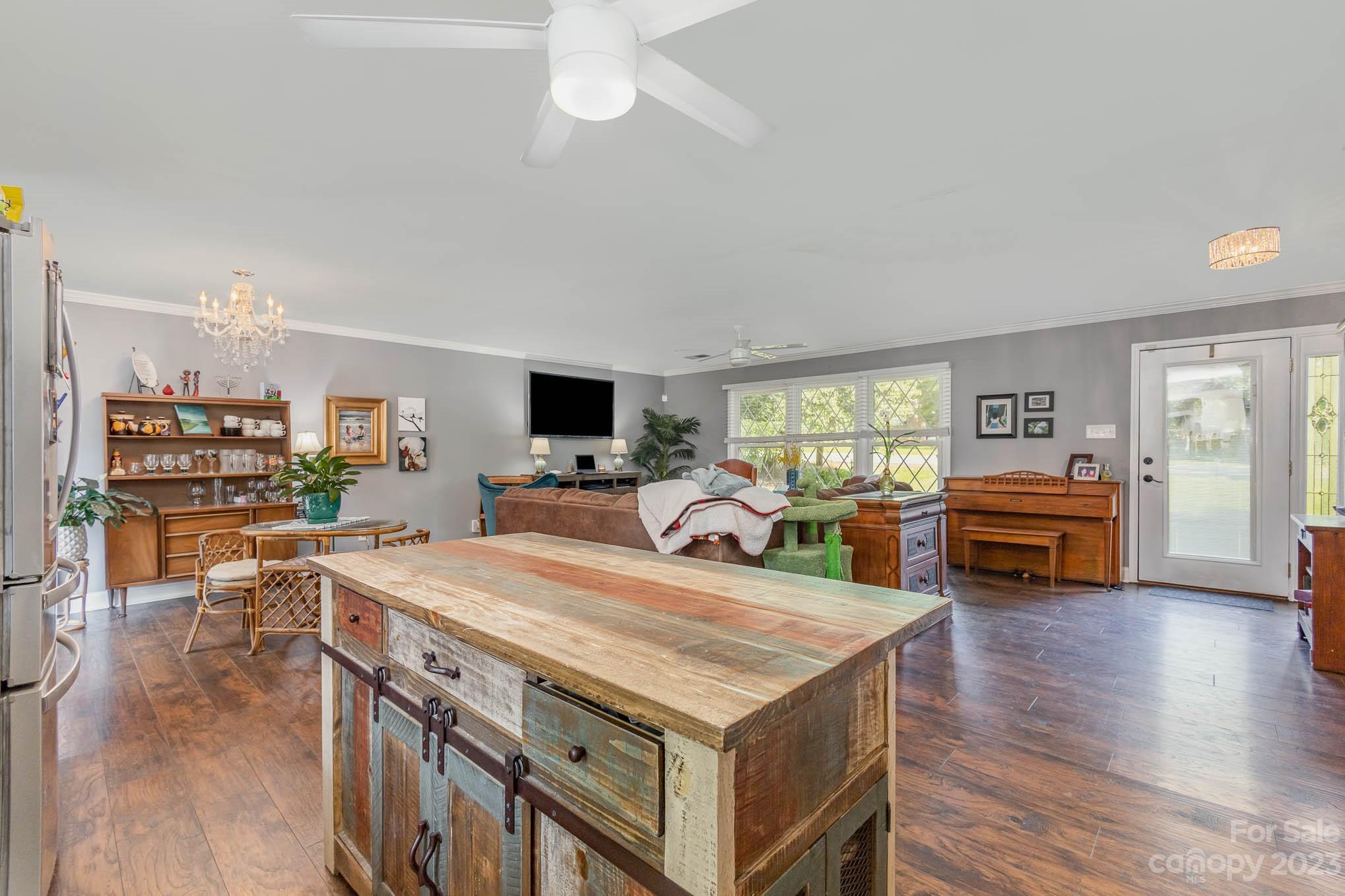 Forest Hills - Residential