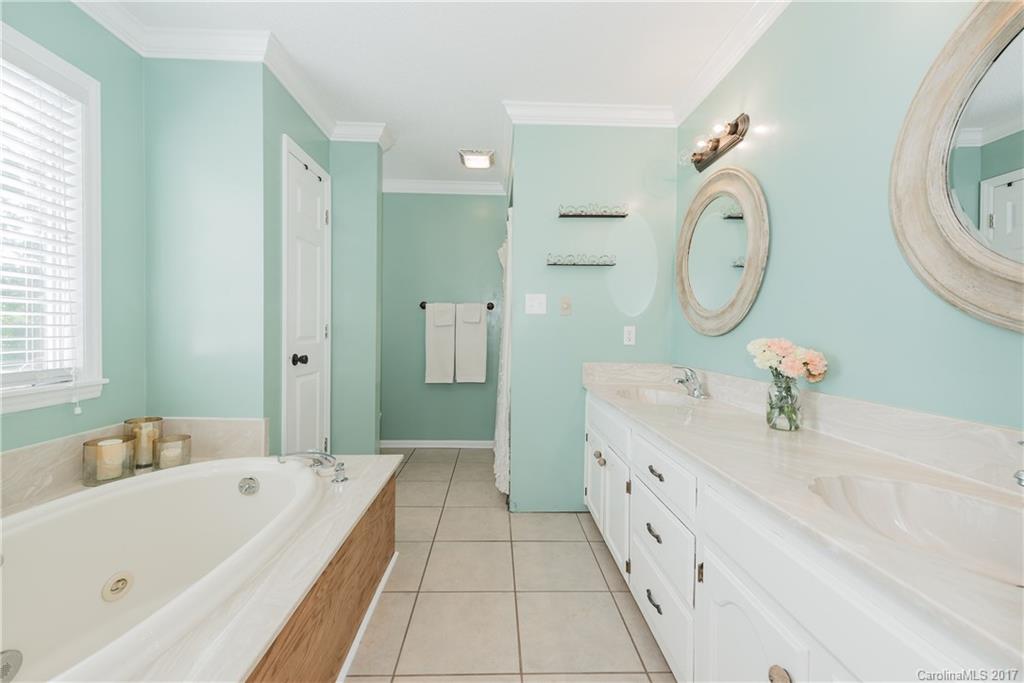 Hidden Lakes - Residential