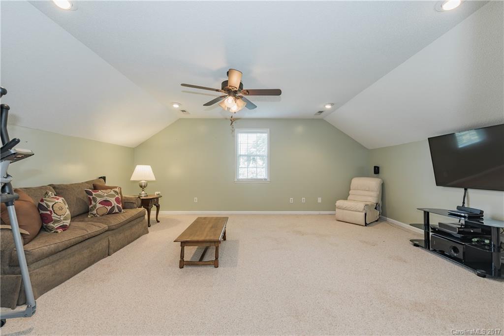 Hidden Lakes - Residential