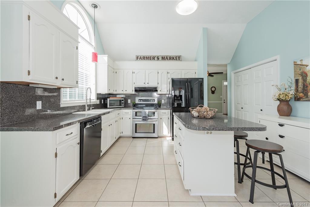 Hidden Lakes - Residential