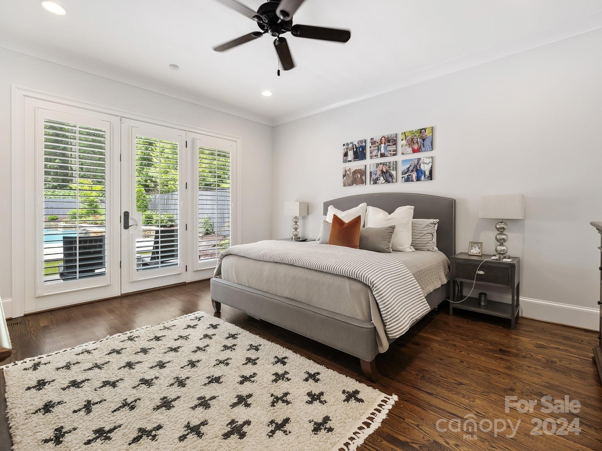 Mia Manor - Residential