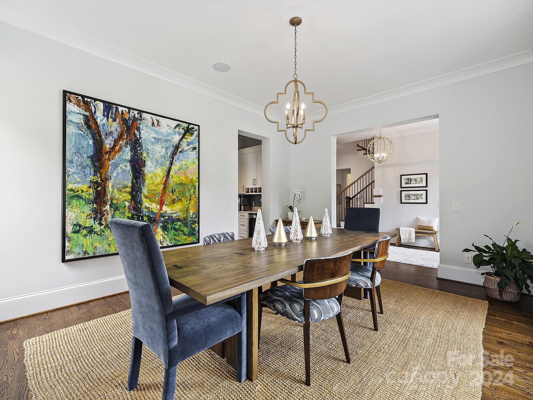 Mia Manor - Residential