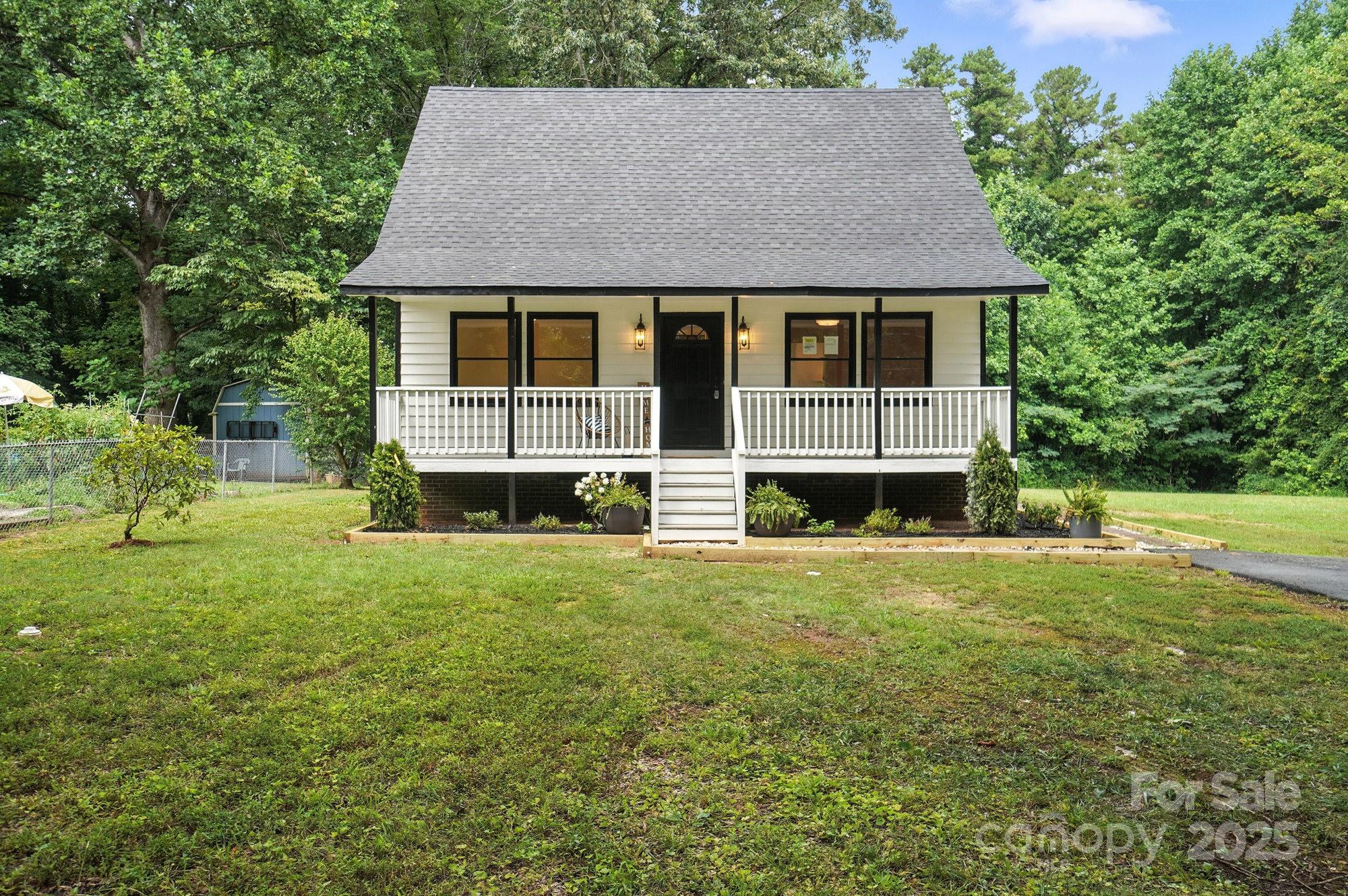 3921 Lake Road