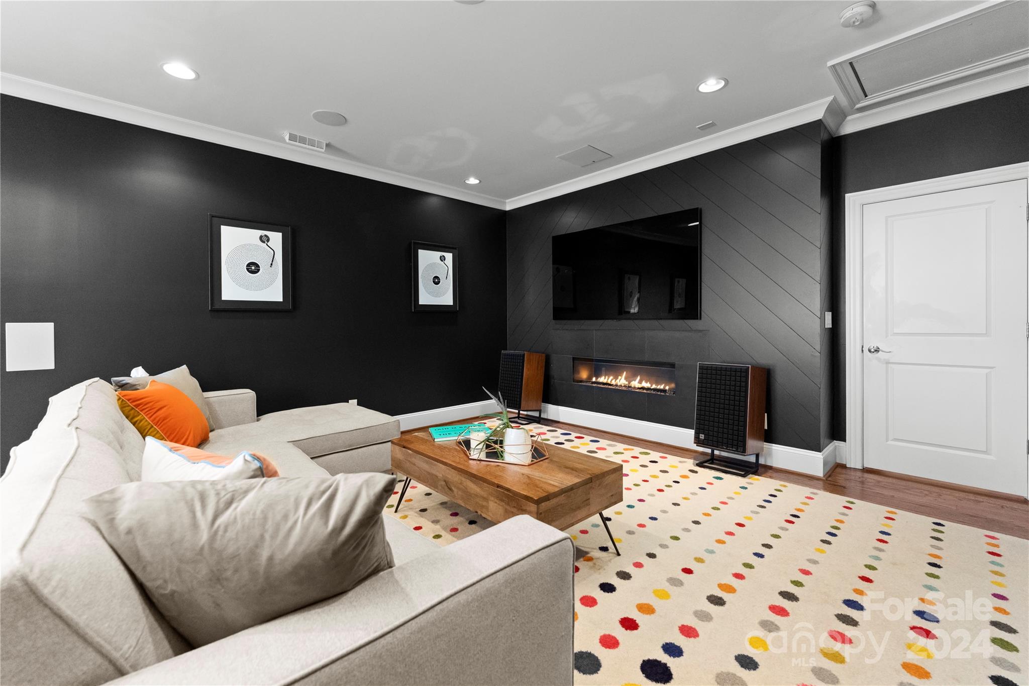 Mammoth Oaks - Residential