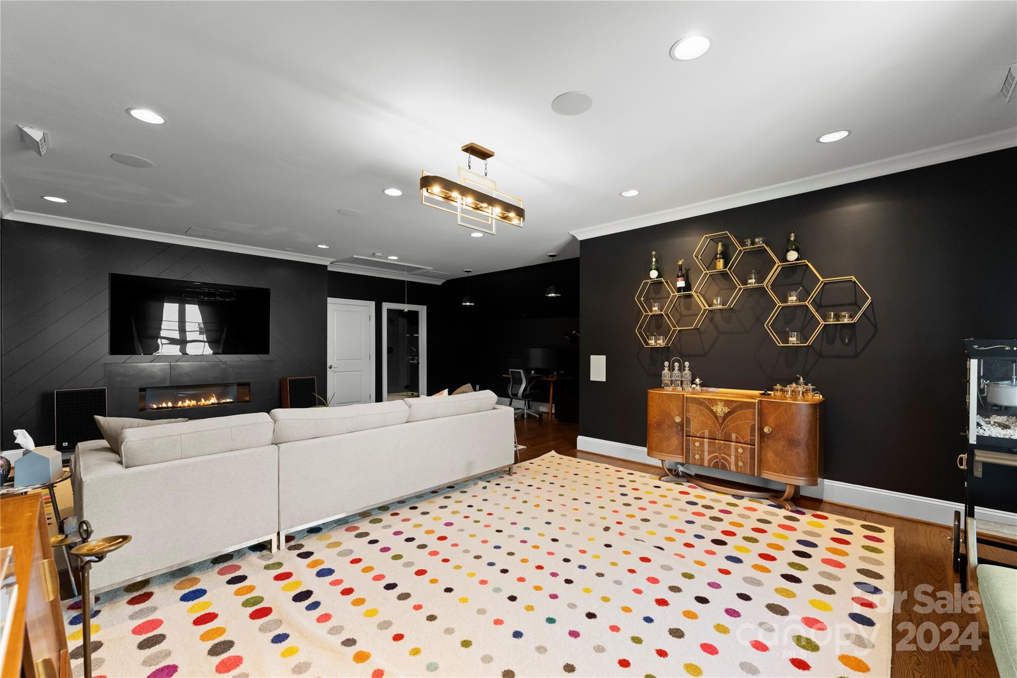 Mammoth Oaks - Residential