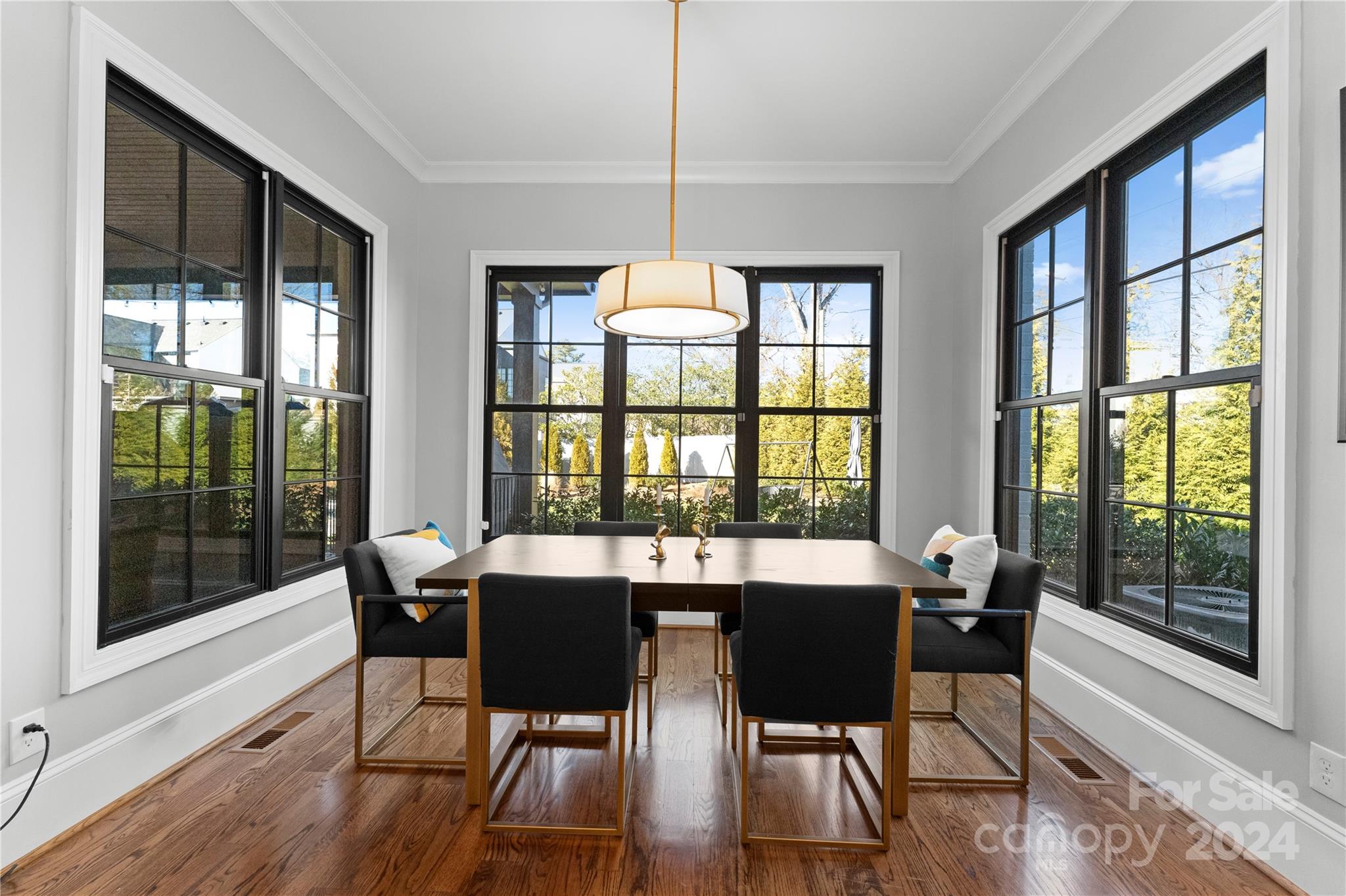 Mammoth Oaks - Residential