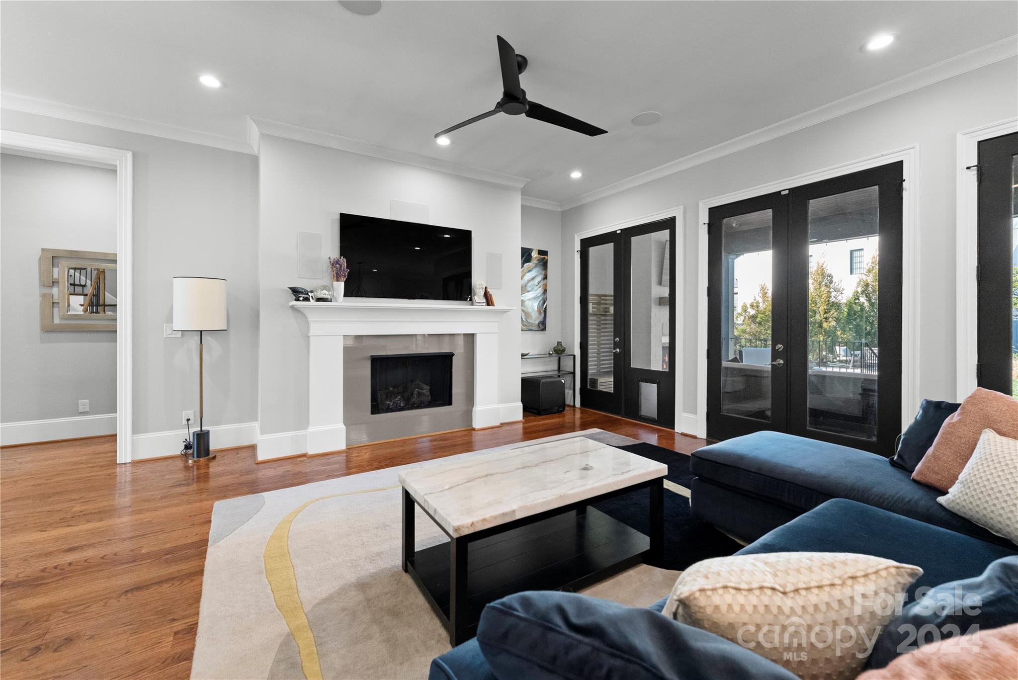 Mammoth Oaks - Residential