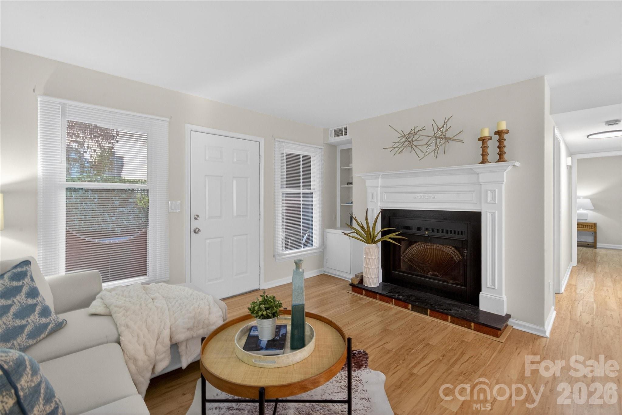 430 Queens Road 311