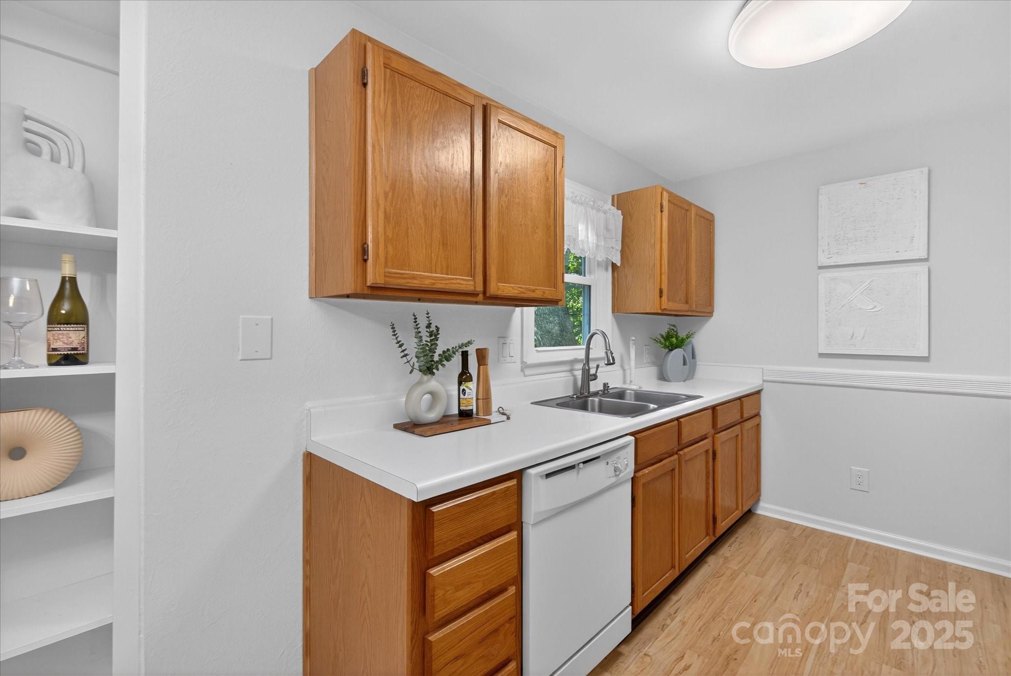 Myers Park Manor - Residential