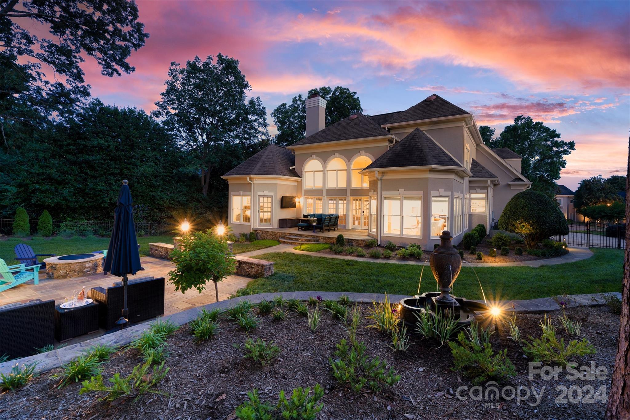 The Peninsula - Residential