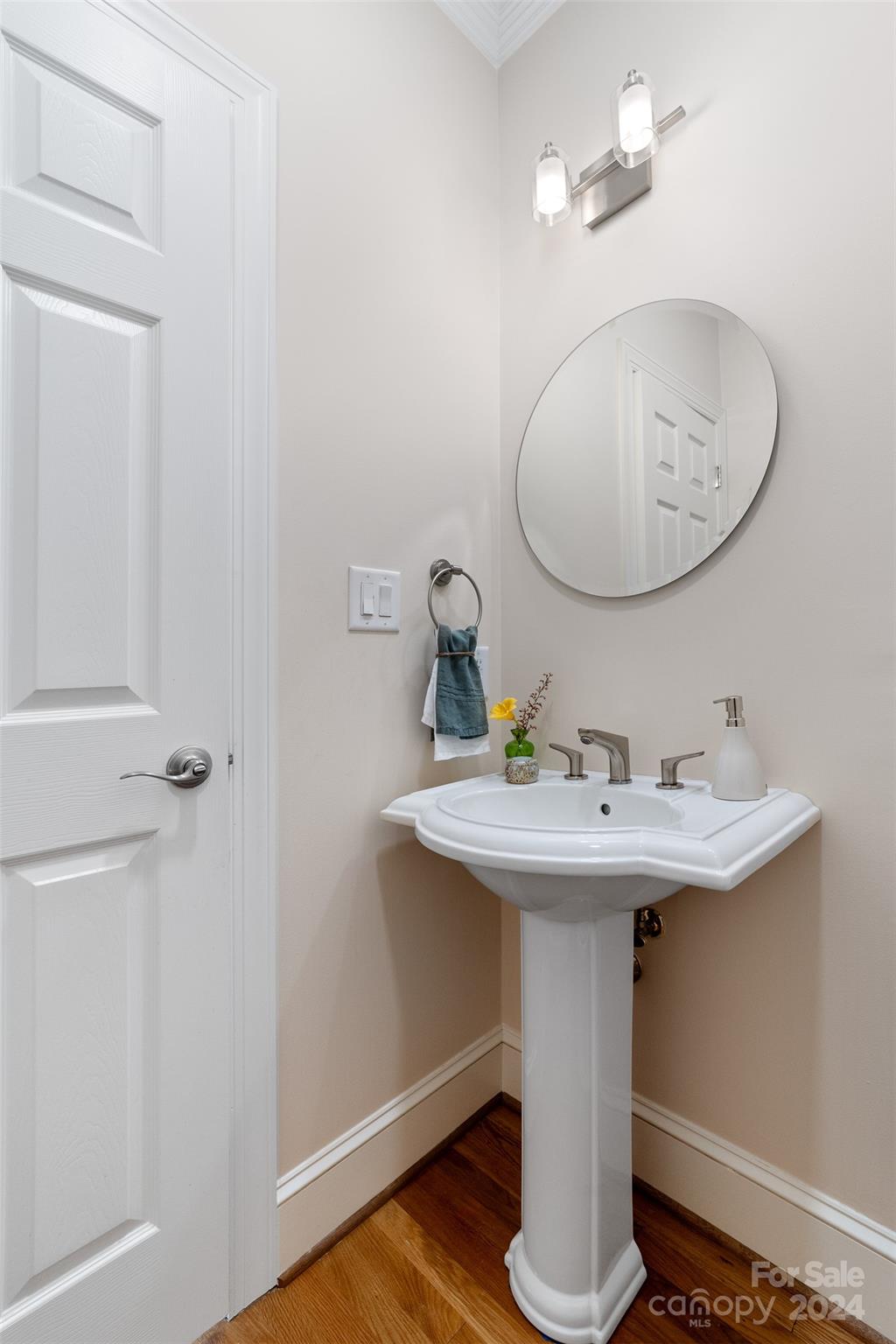 The Peninsula - Residential