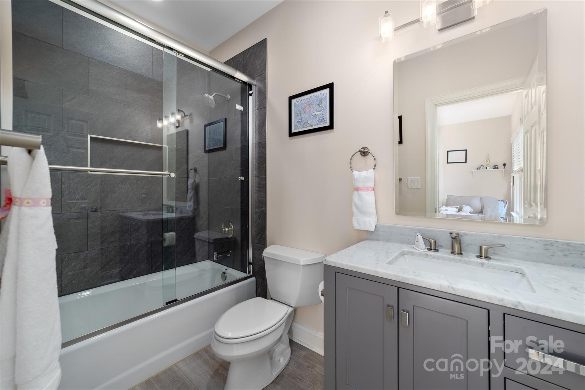 The Peninsula - Residential