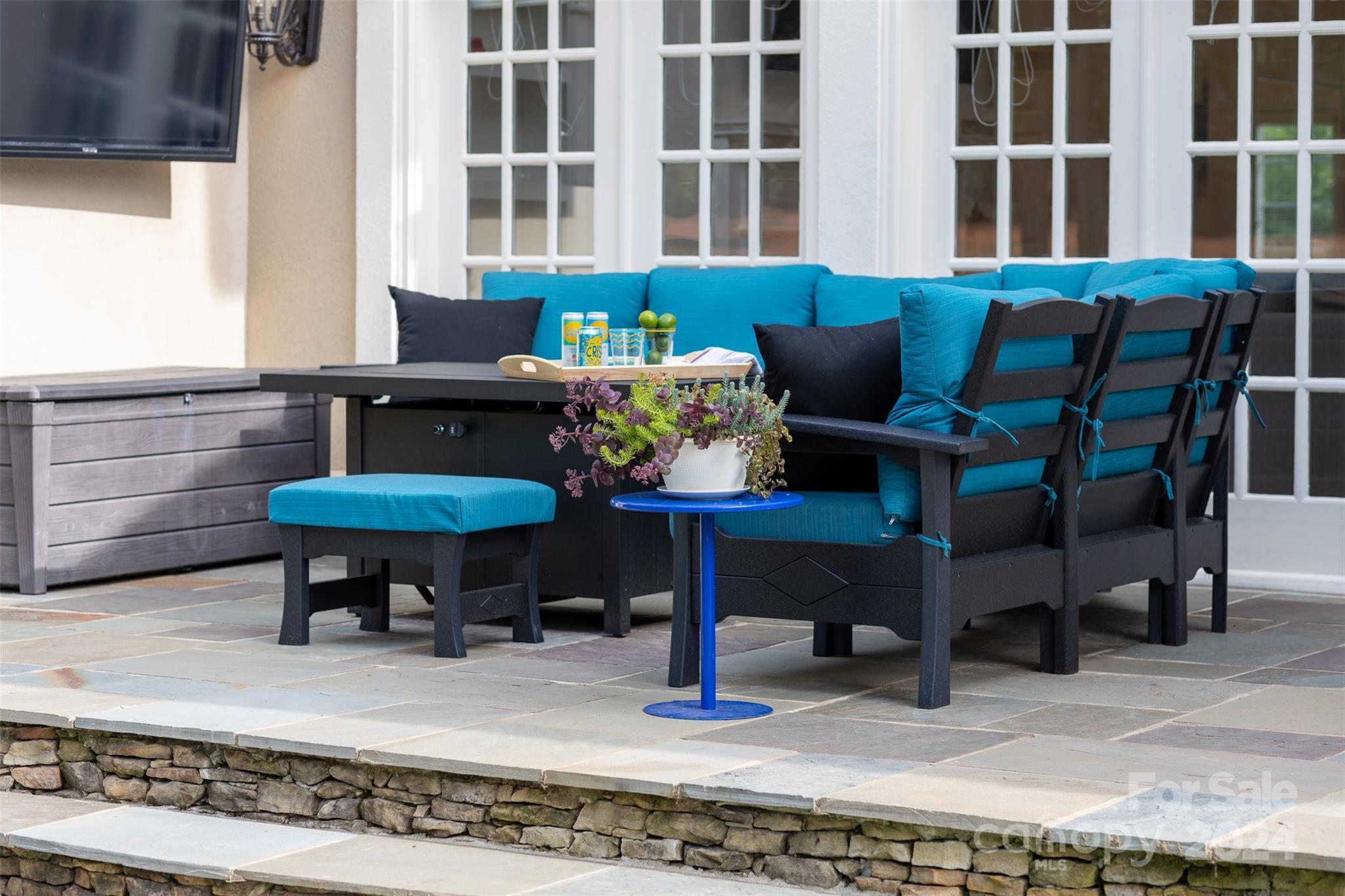 The Peninsula - Residential