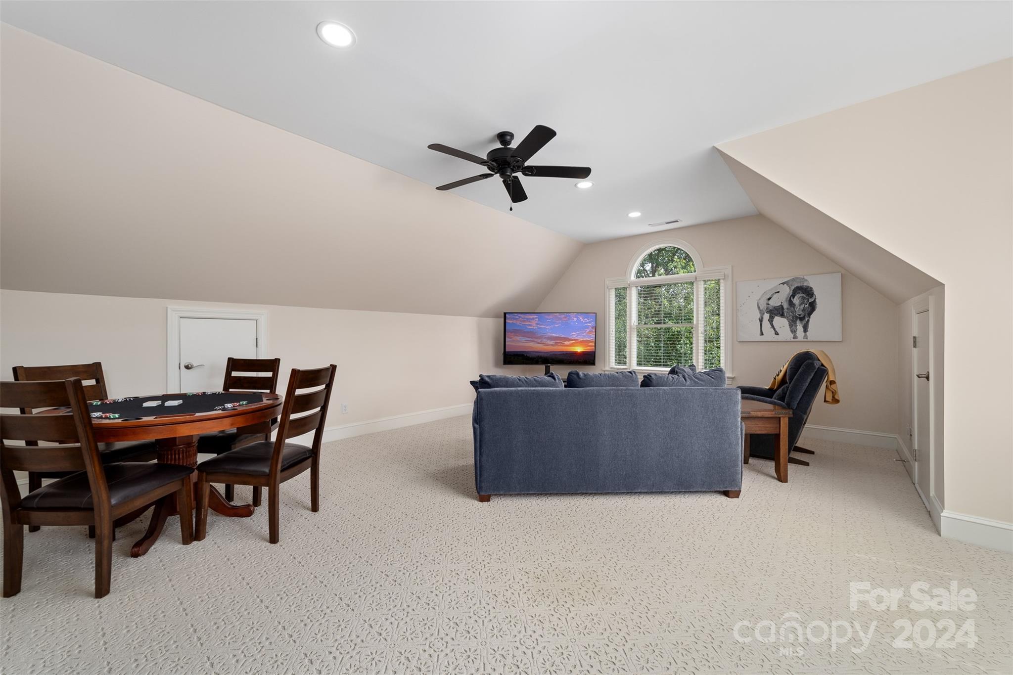 The Peninsula - Residential