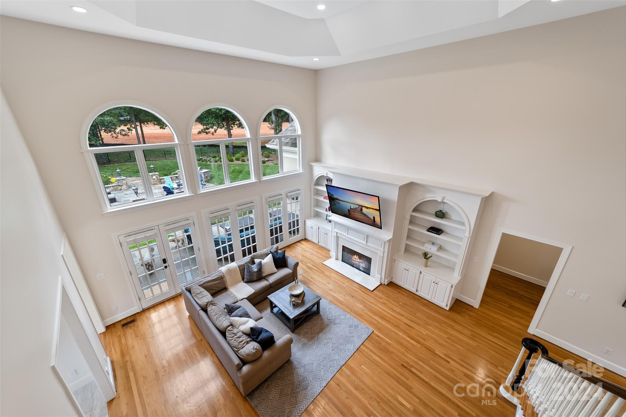 The Peninsula - Residential