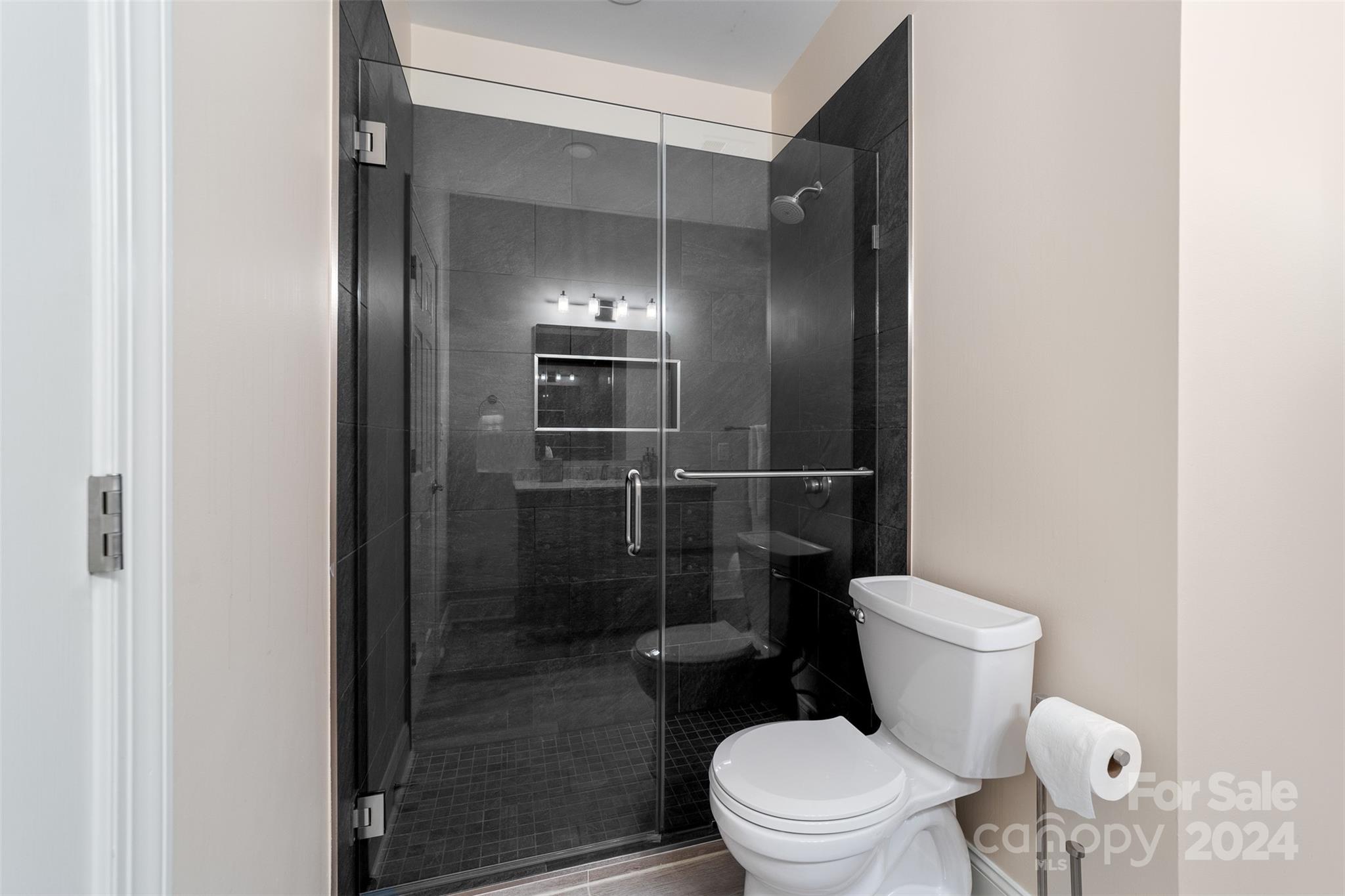 The Peninsula - Residential