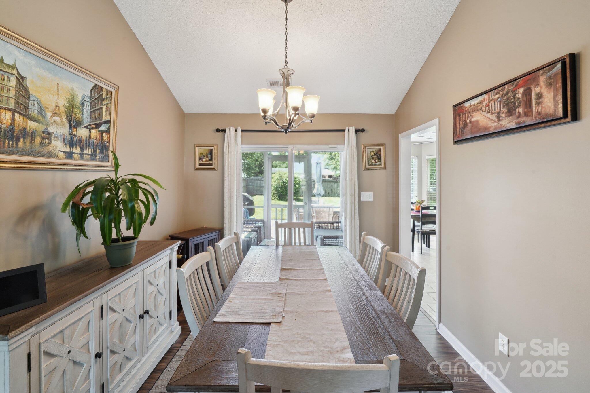 8105 Castlemaine Drive