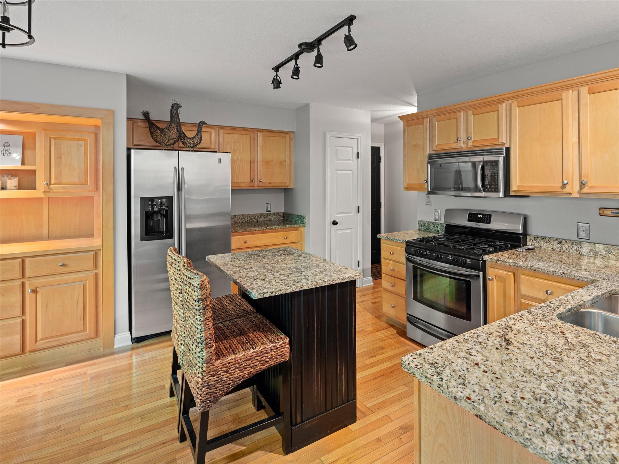 Weston Heights - Residential