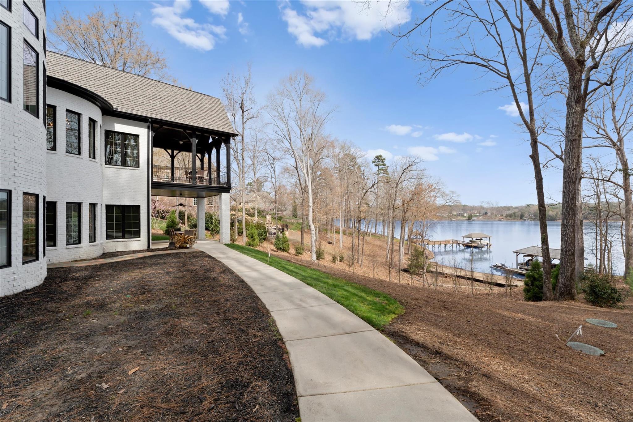 Woodland Bay - Residential