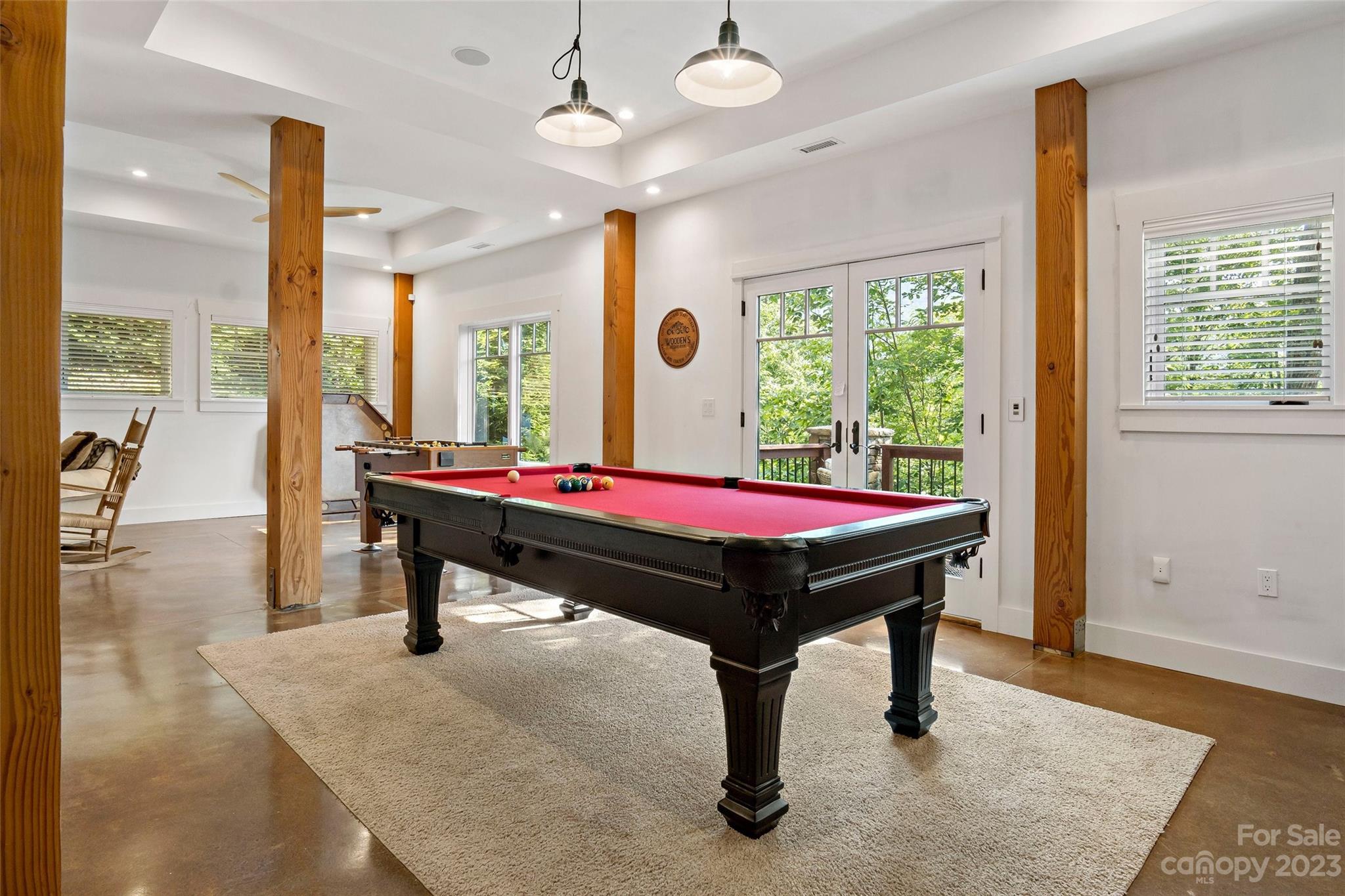 The Settings Of Black Mountain - Residential