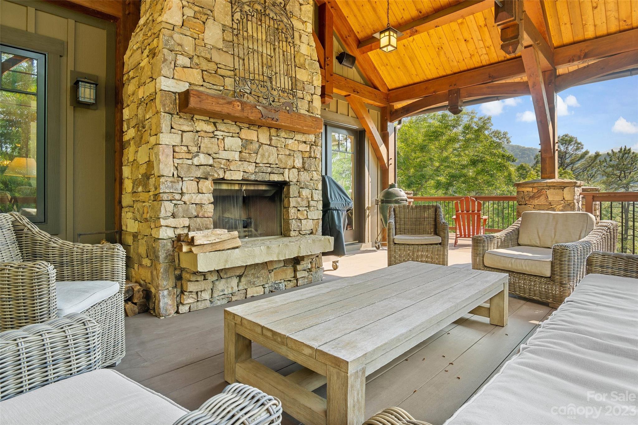 The Settings Of Black Mountain - Residential