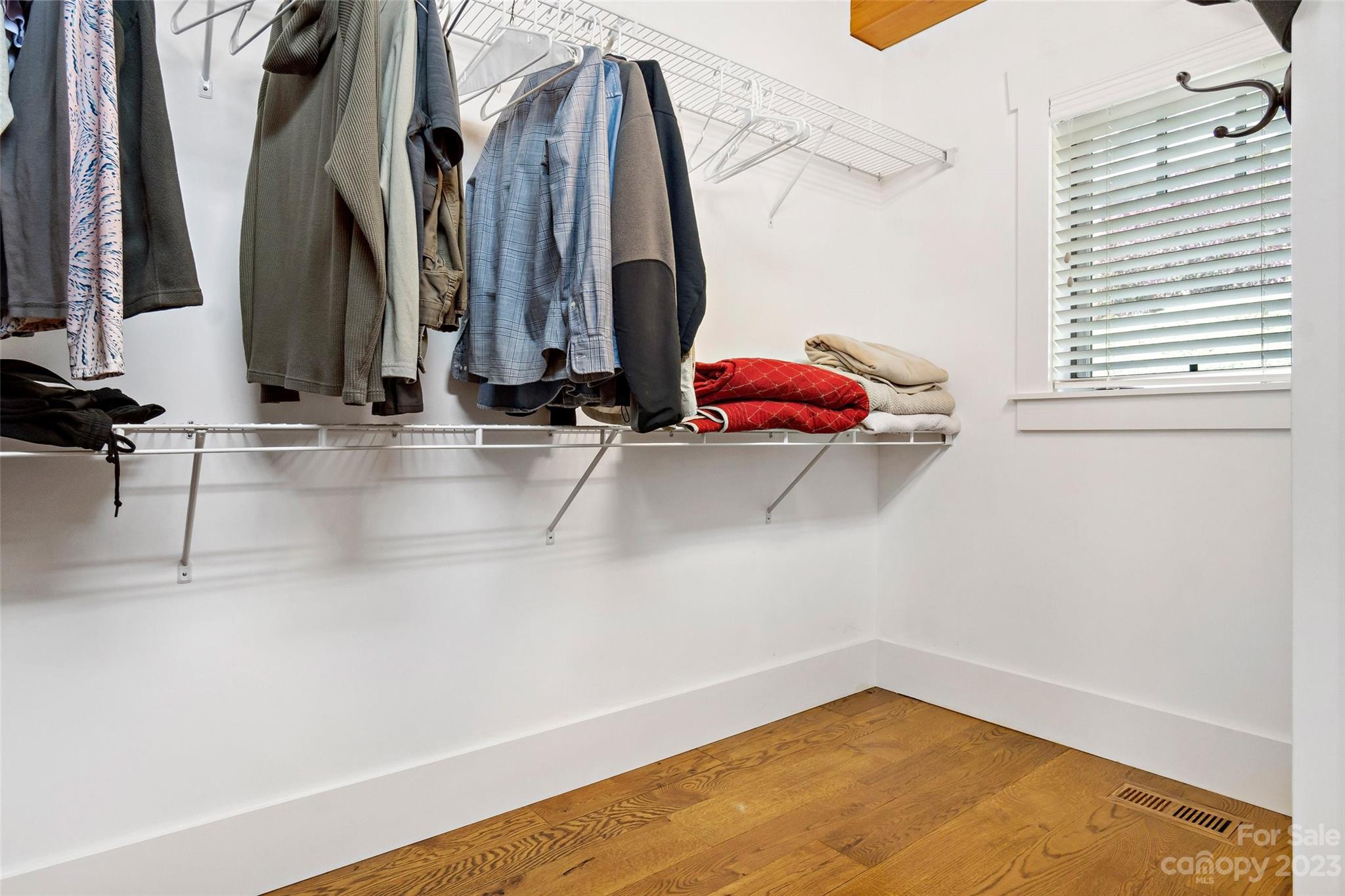 The Settings Of Black Mountain - Residential